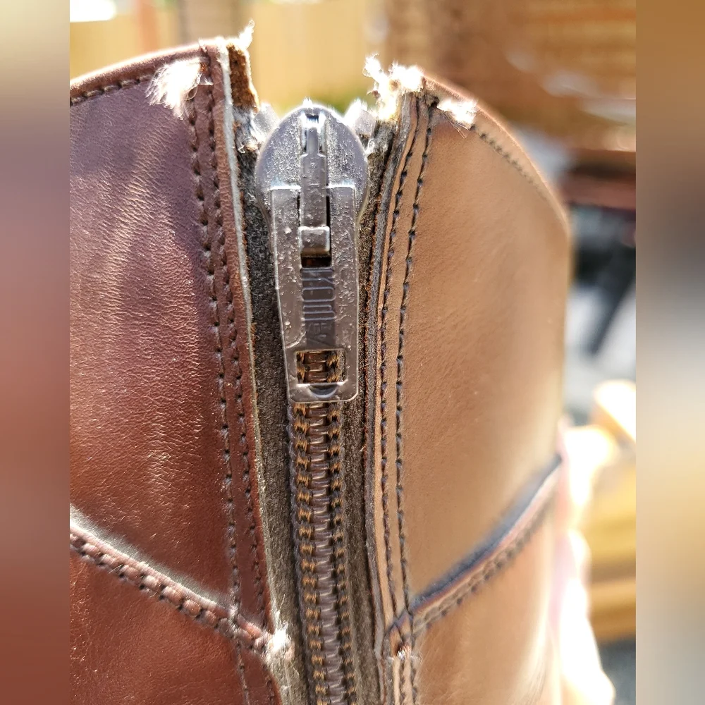 Wright Boots. 11 E. GPWC. Vintage Ankle Zipper Round Toe Boot. Brown Leather.